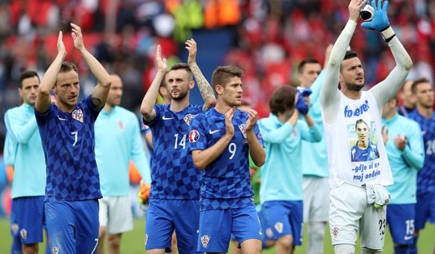 Slavlje igrača i navijača nakon pobjede nad Turskom. Photo: Goran Stanzl/PIXSELL