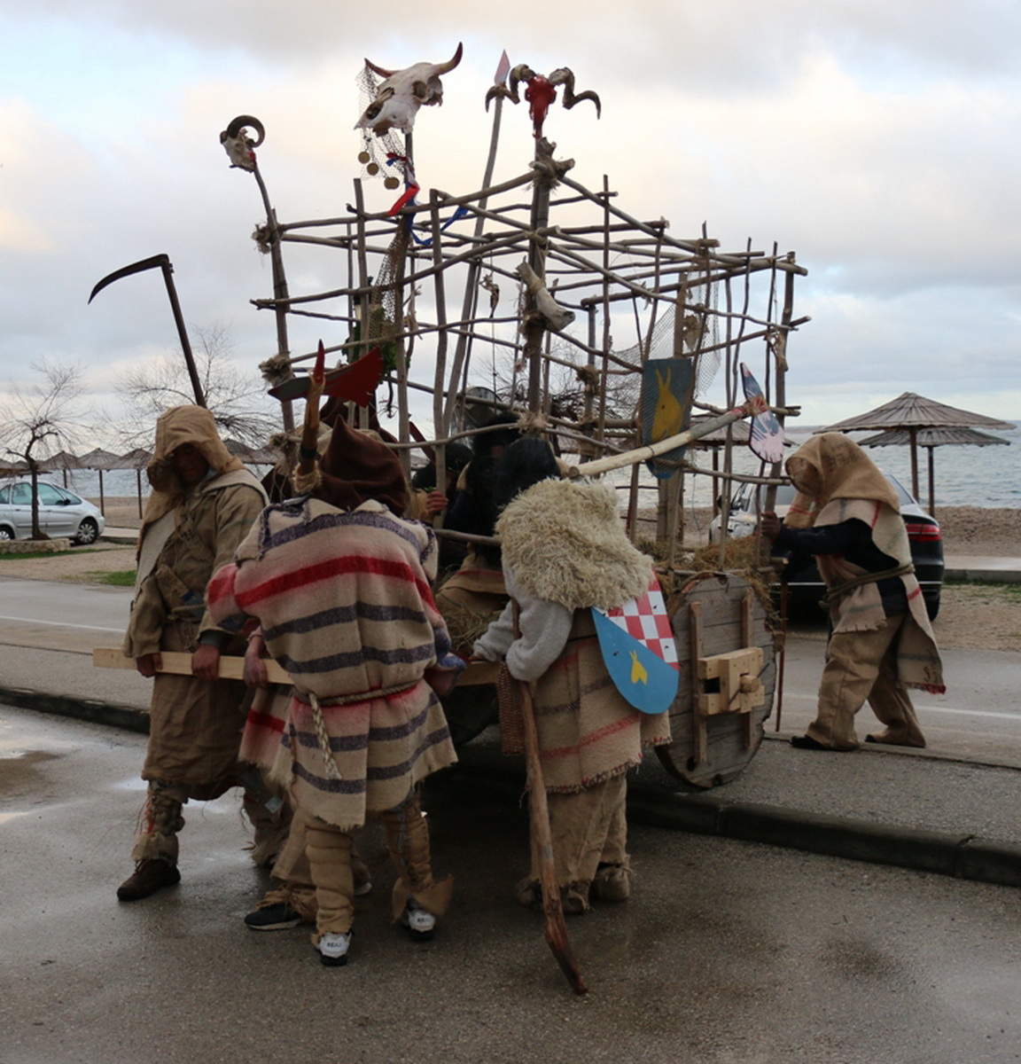 Virske maškare 2018: Defile maškaranih skupina i fešta uz “Koktelse”