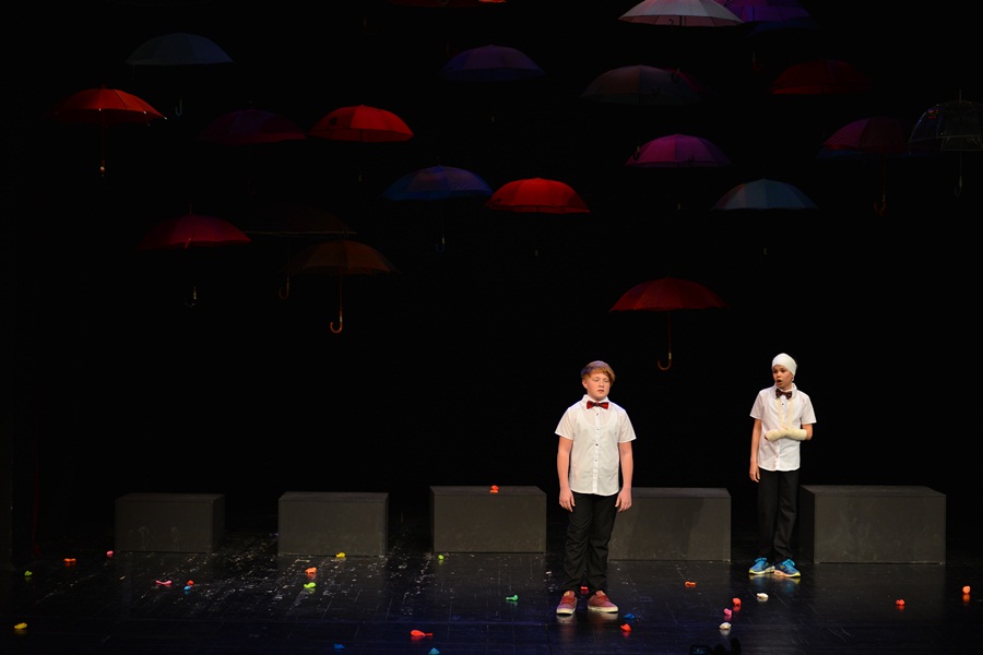 HNK Zadar: Premijera predstave “Tko i što brani”, Igrajmo se HNK Zadar: Premijera predstave “Tko i što brani”, Igrajmo se