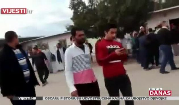 Na molitvi u Egiptu ubijeno više od 180 vjernika, a deseci ranjeni u eksploziji i pucnjavi! (thumbnail)