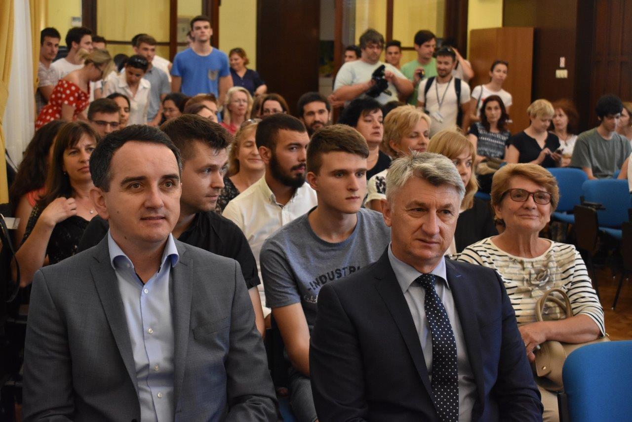 Prijem za nagrađivane učenike osnovnih i srednjh škola