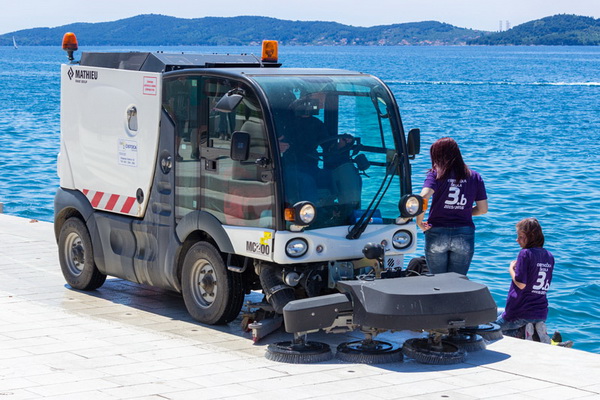 Ludijada maturanata na zadarskoj rivi 17. svibnja 2016. Foto: Bojan Bogdanić