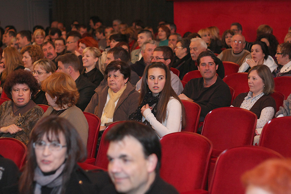 HNK Zadar : “Tko radi štrajka od gladi” (foto:Saša Čuka) HNK Zadar : “Tko radi štrajka od gladi” (foto:Saša Čuka)