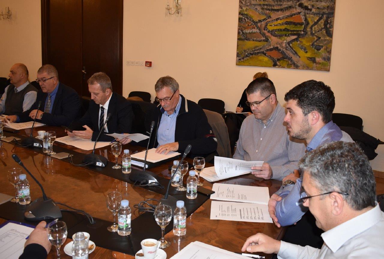 Zadarski župan Božidara Longin održao sastanak s gradonačelnicima i načelnicima Zadarski župan Božidara Longin održao sastanak s gradonačelnicima i načelnicima