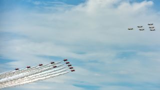 Krila Oluje i Red Arrows preletjeli iznad zadarskog kanala