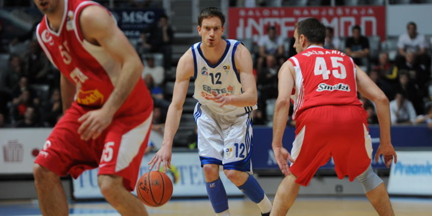 Zadar, 100511. Dvorana Kresimir Cosic u Zadru, 13. kolo lige za prvaka, Zadar – Cedevita. Na fotografiji: Pavle Marcinkovic. Foto: Andrija Lucic / CROPIX Zadar, 100511. Dvorana Kresimir Cosic u Zadru, 13. kolo lige za prvaka, Zadar – Cedevita. Na fotografiji: Pavle Marcinkovic. Foto: Andrija Lucic / CROPIX