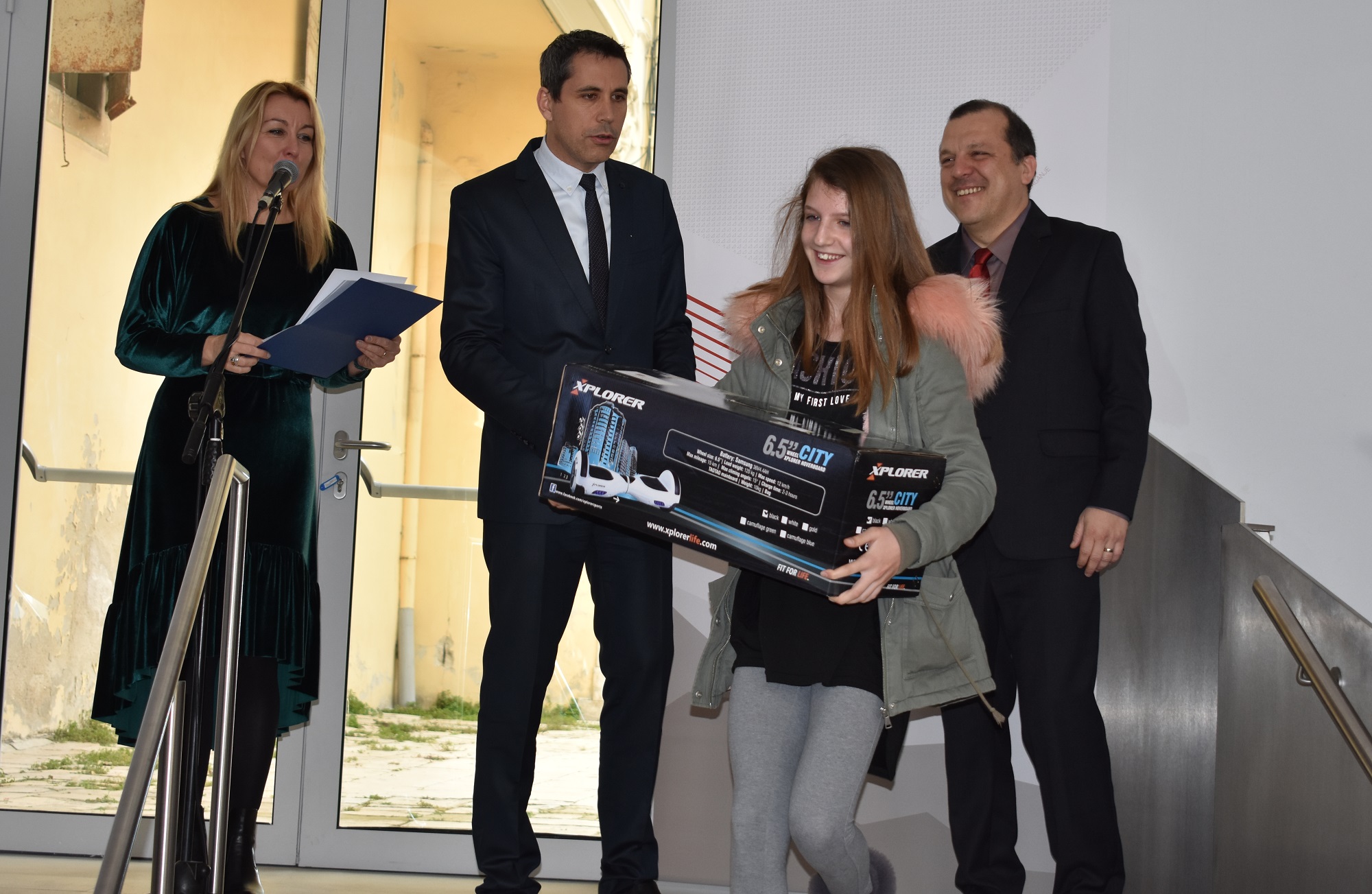 Dodjela nagrada učenicima za radove na natječaju “Hrvatska kakvu želimo” Dodjela nagrada učenicima za radove na natječaju “Hrvatska kakvu želimo”