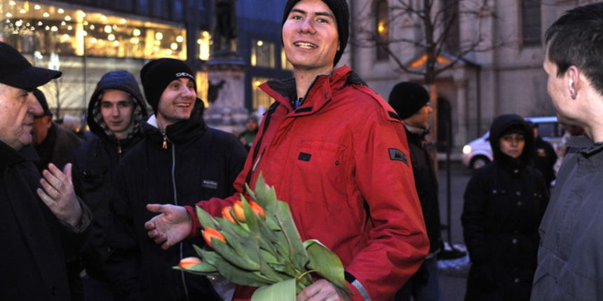 Zagreb, 020311. 
Novi, cetvrti po redu, protuvladin prosvjed tzv. facebook grupe zapoceo je veceras na Cvjetnom trgu. 
Na fotografiji: Ivan Pernar organizator skupa.
Foto: Damir Krajac / Cropix