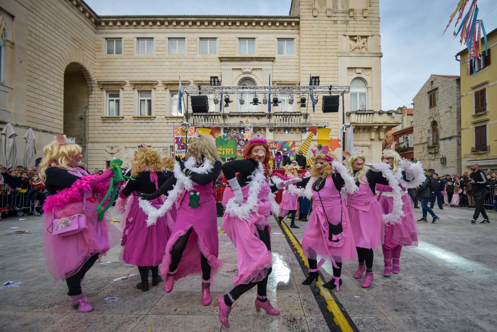 Zadarski Karneval 2020.: Povorka maskiranih skupina