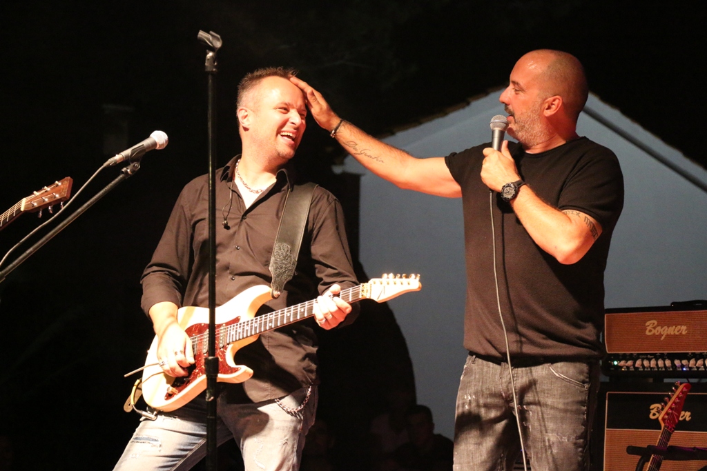 Tony Cetinski priredio spektakl za kraj Virskog ljeta