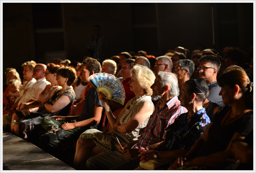 Histrioni: Urnebesna komedija “Ne plaćamo, ne plaćamo!” Histrioni: Urnebesna komedija “Ne plaćamo, ne plaćamo!”