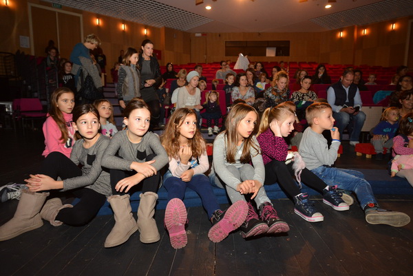 Image 381175 (auto) Image 381175 (auto)