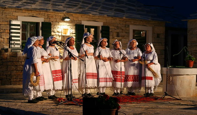 Kamenjak, Etno festival