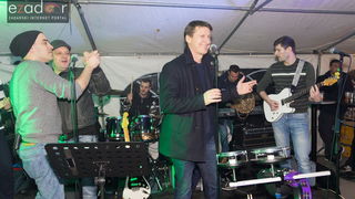 Humanitarni koncert “ZaDar Anđeli” održan je pod šatorom u u dvorištu Gimnazije Jurja Barakovića u Perivoju Vladimira Nazora