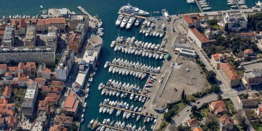 Zadar – Tankerkomercova marina u gradskoj luci. Photo: Dino Stanin/PIXSELL