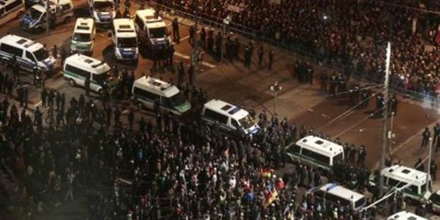 Veliki pad broja protuislamskih prosvjednika u Leipzigu, foto: www.dnevno.hr Veliki pad broja protuislamskih prosvjednika u Leipzigu, foto: www.dnevno.hr