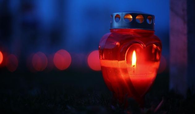 U Vukovaru su upaljene svijeće za poginule hrvatske branitelje i civile na Memorijalnom groblju žrtava iz Domovinskog rata. Photo: Petar Glebov/PIXSELL