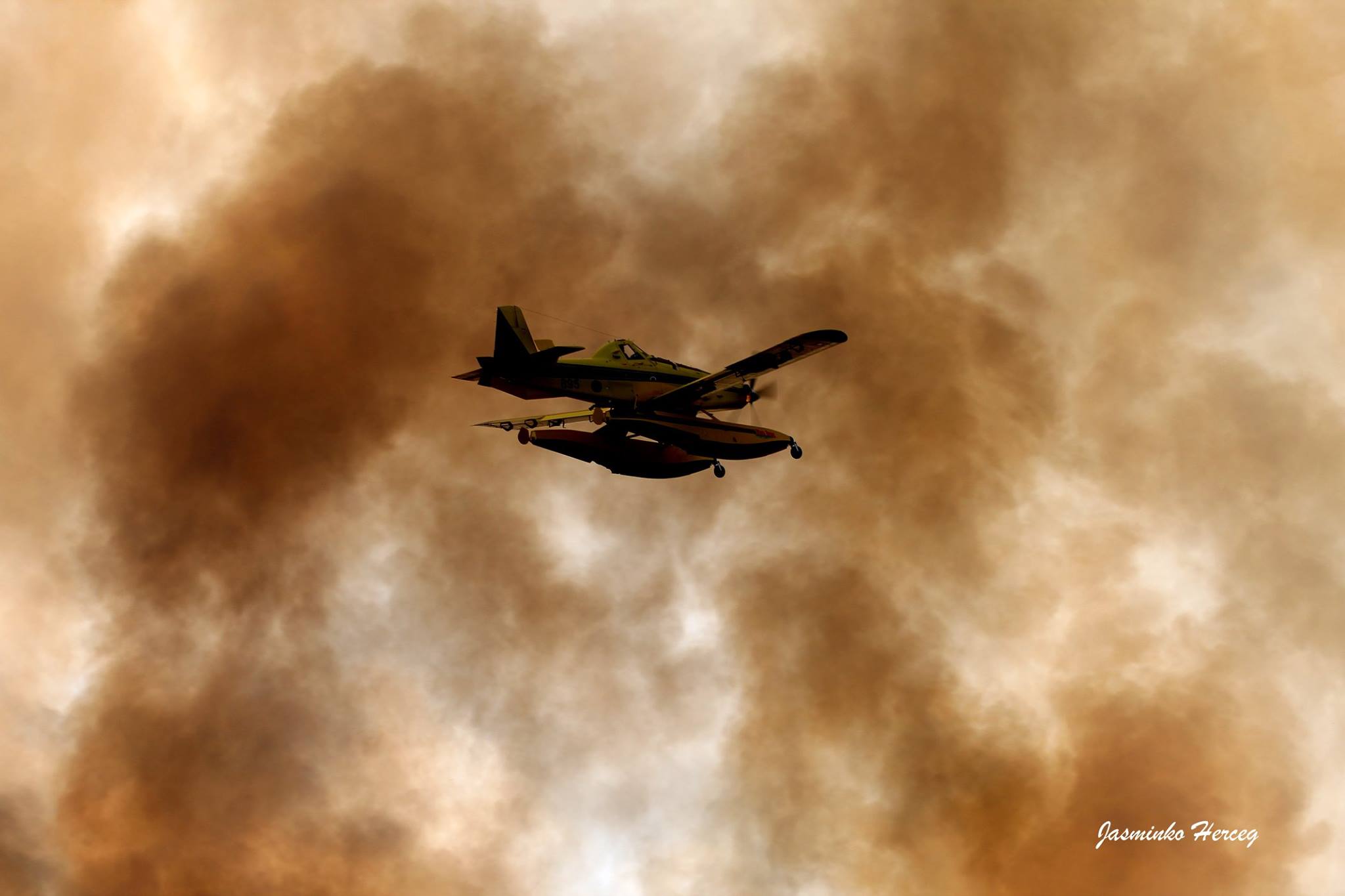 Lokaliziran požar kod Košljuna na otoku Pagu Lokaliziran požar kod Košljuna na otoku Pagu