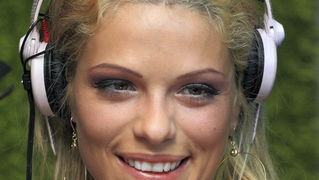 Rijeka, 050210.
U klubu Terminal, smjestenom na rijeckom lukobranu nastupila je DJ-ica Niki Belucci, koju prati laskava reputacija najseksipilnije, najatraktivnije i ujedno najtrazenije DJ-ice na svijetu. Madjarka Niki, bivsa je porno glumica, no pornogra