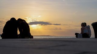 Zadar: Turisti uživaju u zalasku sunca