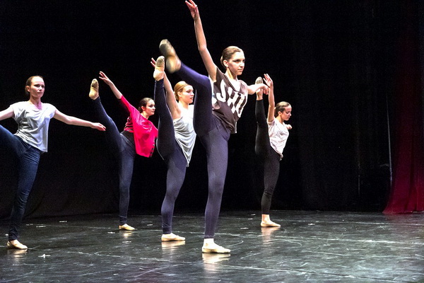 Baletna udruga Pirueta: Broadway, Foto: Mladen Radolović Mrlja Baletna udruga Pirueta: Broadway, Foto: Mladen Radolović Mrlja