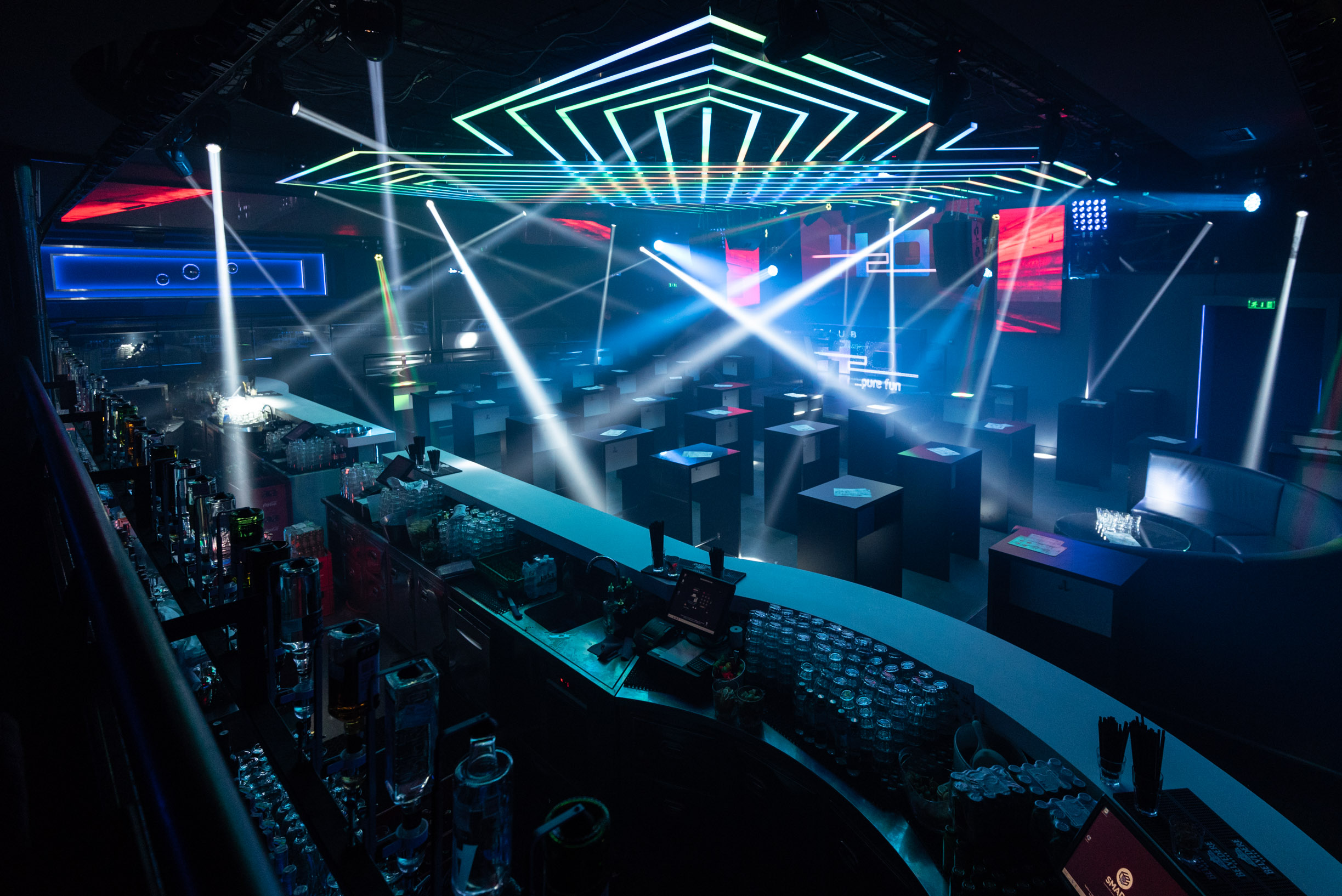 Obnovljeni klub H2O otvorio svoja vrata Obnovljeni klub H2O otvorio svoja vrata