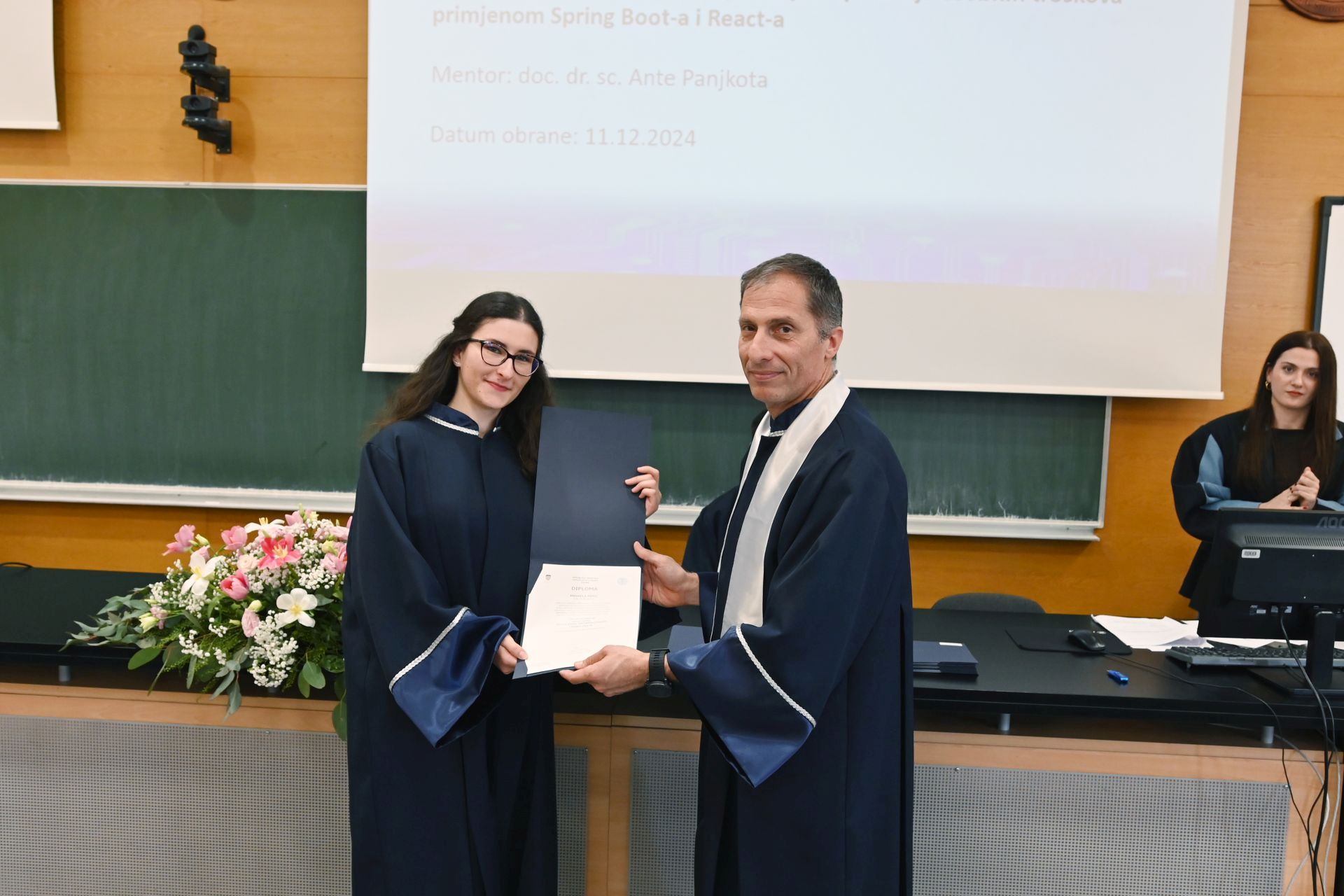 Promovirani prvostupnici Odjela za informacijske znanosti Promovirani prvostupnici Odjela za informacijske znanosti