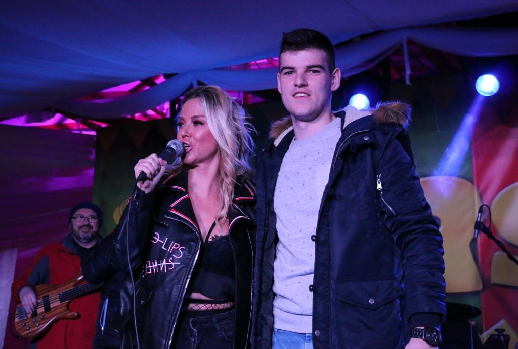 Virske maškare: Maja Šuput zapalila ledenu virsku večer Virske maškare: Maja Šuput zapalila ledenu virsku večer