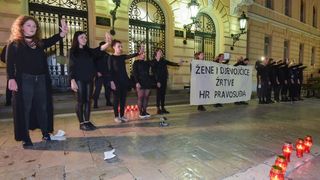 Klub studenata Antifijaka organizirao mirni prosvijed ispred Županijskog suda u Zadru