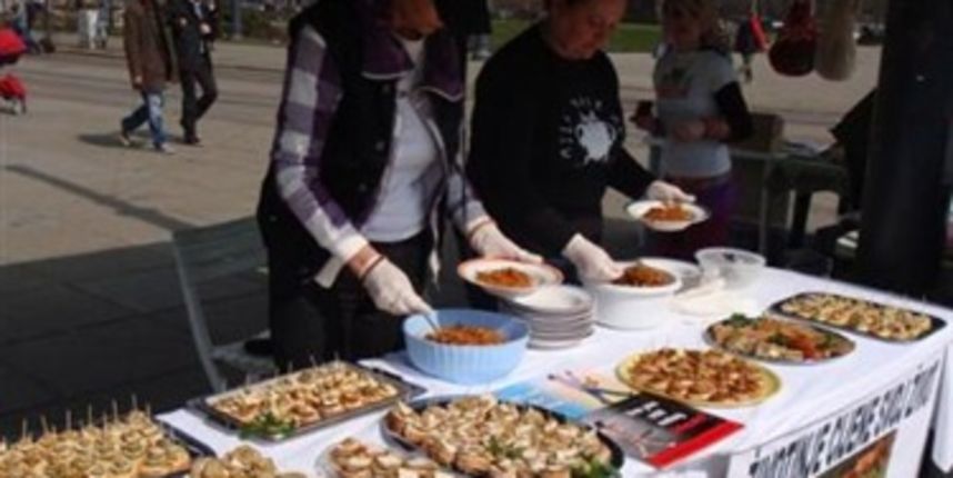 Prijatelji životinja: Vegetarijanci žive duže i zdravije (Index.hr) Prijatelji životinja: Vegetarijanci žive duže i zdravije (Index.hr)