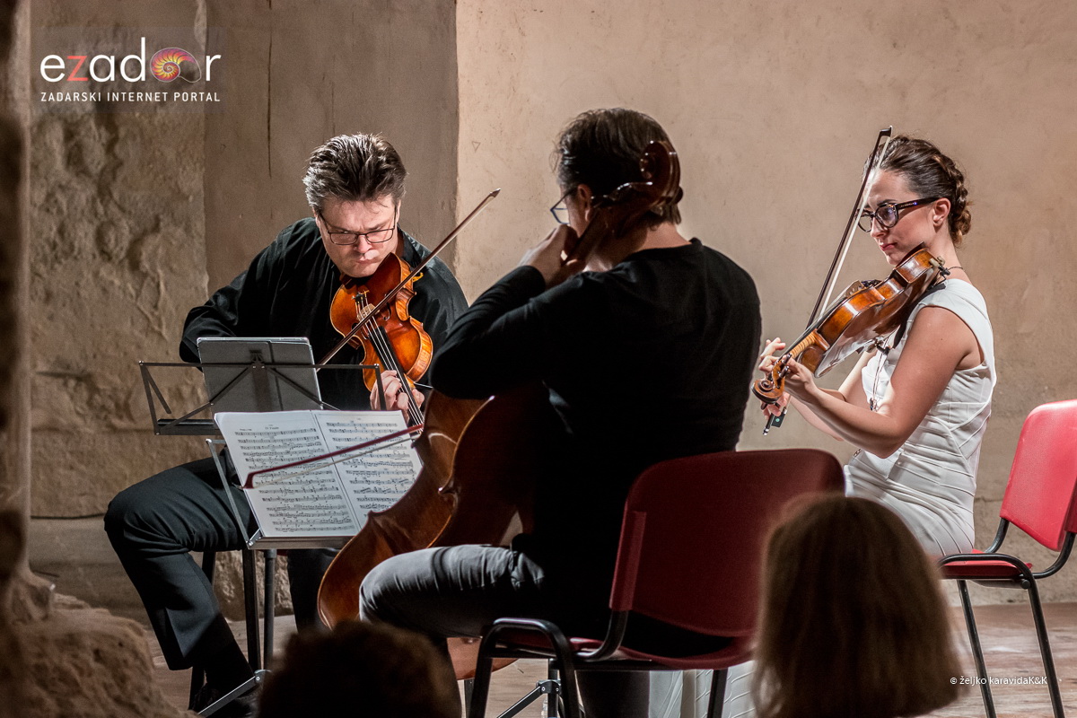 Virtuozi i Apoksiomen @ Sv. Donat Virtuozi i Apoksiomen @ Sv. Donat