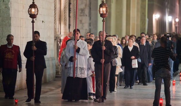 Zadar, 220411.
Procesija za veliki petak od crkve sv. Stosije do crkve sv. Sime u Zadru.
Foto: Vladimir Ivanov / CROPIX