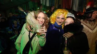 Cirkultura i Jasmin Stavros otvorili Maškare na Viru Cirkultura i Jasmin Stavros otvorili Maškare na Viru