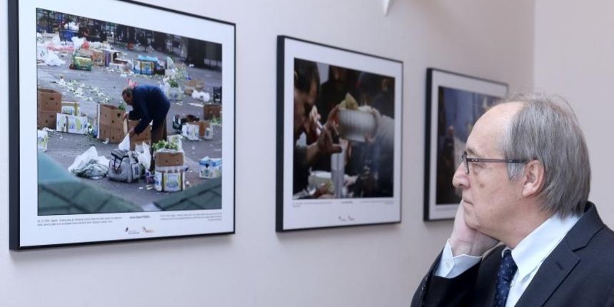 Otvorenje izložbe fotografija “U objektivu: Svakodnevica ljudskih prava” Otvorenje izložbe fotografija “U objektivu: Svakodnevica ljudskih prava”