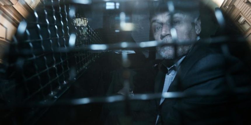 Zagreb – Milana Bandica dovode na ispitivanje u USKOK u Gajevu. Photo: Petar Glebov/PIXSELL Autor Petar Glebov/PIXSELL Ključne riječi ispitivanje, Uskok, Milan Bandic Zagreb – Milana Bandica dovode na ispitivanje u USKOK u Gajevu. Photo: Petar Glebov/PIXSELL Autor Petar Glebov/PIXSELL Ključne riječi ispitivanje, Uskok, Milan Bandic