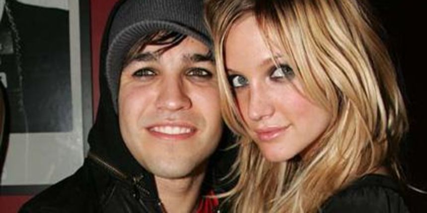 Ashlee Simpson i Pete Wentz ( Foto: grooveshark.com ) Ashlee Simpson i Pete Wentz ( Foto: grooveshark.com )