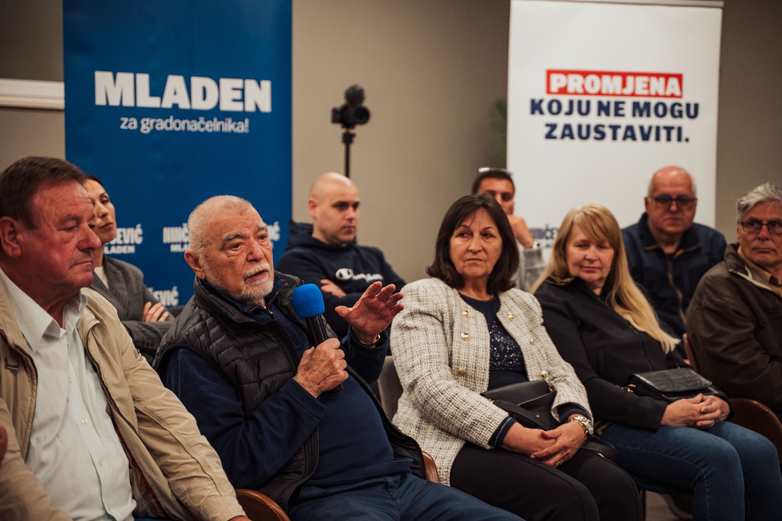 Nezavisni kandidat za gradonačelnika Zadra Mladen Ninčević na Dijalogu s građanima Nezavisni kandidat za gradonačelnika Zadra Mladen Ninčević na Dijalogu s građanima