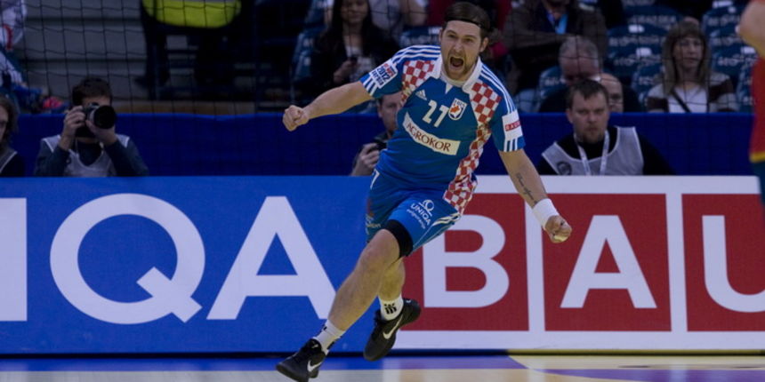 Beograd, 290112.
Arena Beograd.
10. Europsko prvenstvo u rukometu za muskarce.
Utakmica za 3. mjesto izmedju Hrvatske i Spanjolske.
Na fotografiji: Ivan Cupic.
Foto: Ante Cizmic / CROPIX Beograd, 290112.
Arena Beograd.
10. Europsko prvenstvo u rukometu za muskarce.
Utakmica za 3. mjesto izmedju Hrvatske i Spanjolske.
Na fotografiji: Ivan Cupic.
Foto: Ante Cizmic / CROPIX