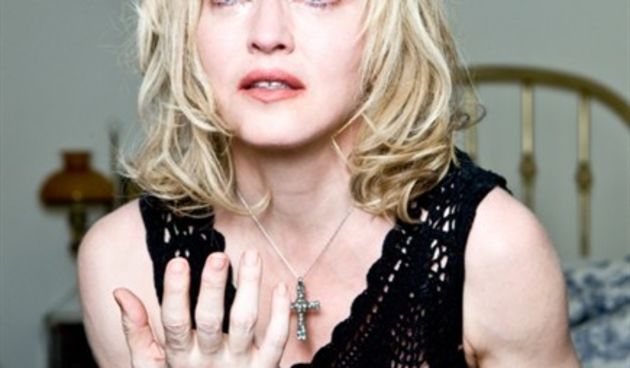 Neretuširana Madonna ( foto D&G)