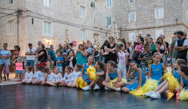 Pag, plesna udruga Kissa