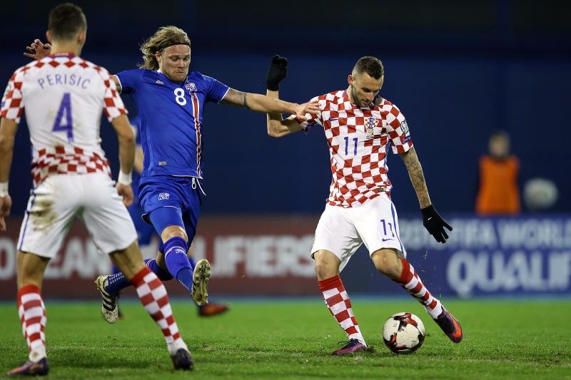 Image 379805 (auto) Image 379805 (auto)