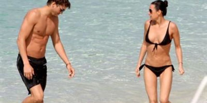 Demi Moore i Ashton Kutcher na Bahamima Demi Moore i Ashton Kutcher na Bahamima