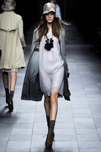 “Tie & dye” tehnika bojanja odjeće (Moda.hr)