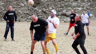 Utakmica na dnu jezera