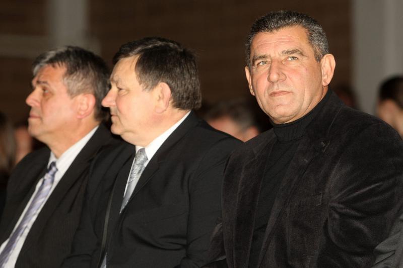 Grad Biograd na moru odrzao je svecanu sjednicu na kojoj su urucene zahvalnice zasluznim gradjanima. Sjednici su nazocili i generali Ante Gotovina i Mladen Markac koji je proglasen za pocasnog gradjanina. Photo: Dino Stanin/PIXSELL