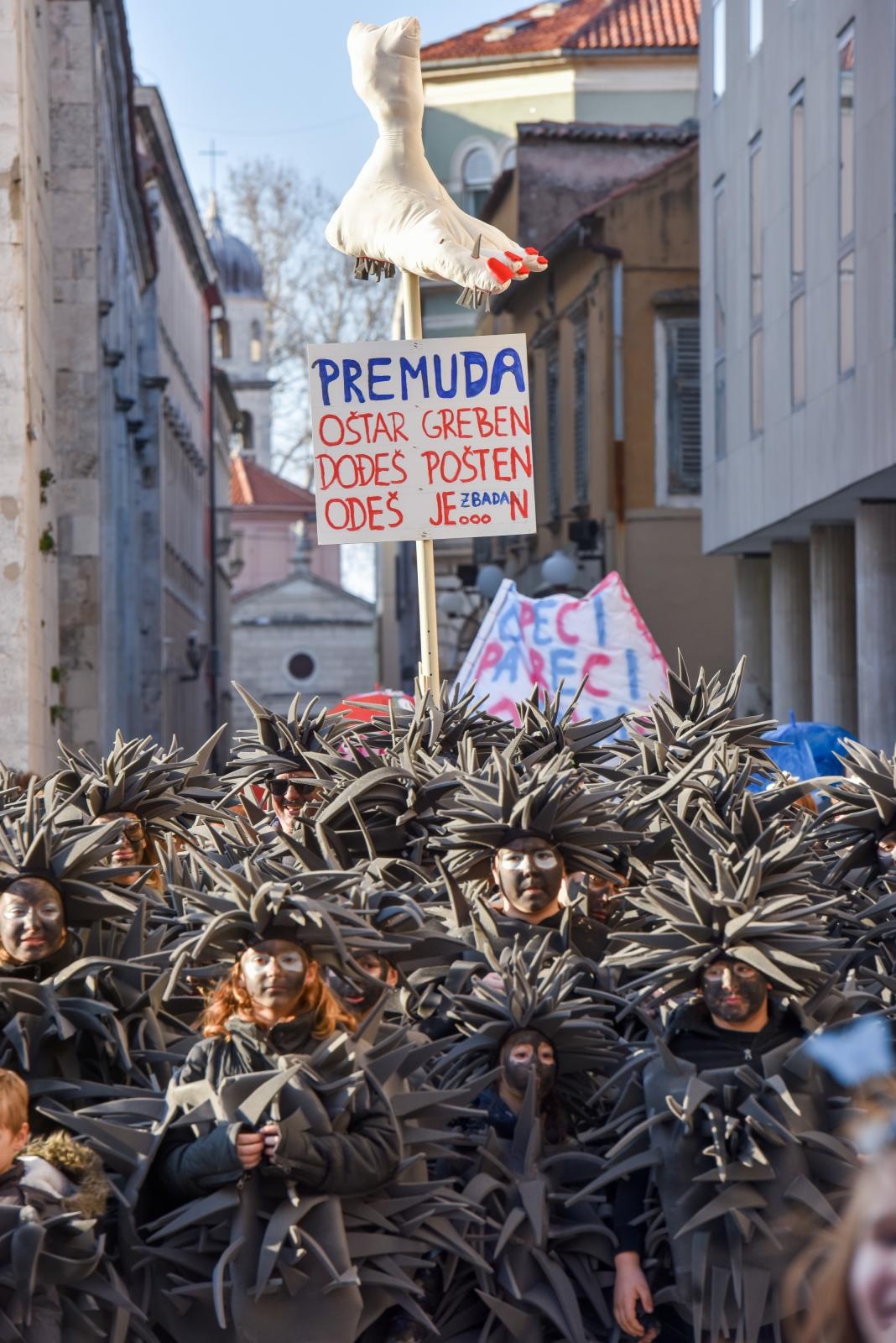 Zadarski karneval 2018: Povorka maškaranih skupina gradskim ulicama Zadarski karneval 2018: Povorka maškaranih skupina gradskim ulicama