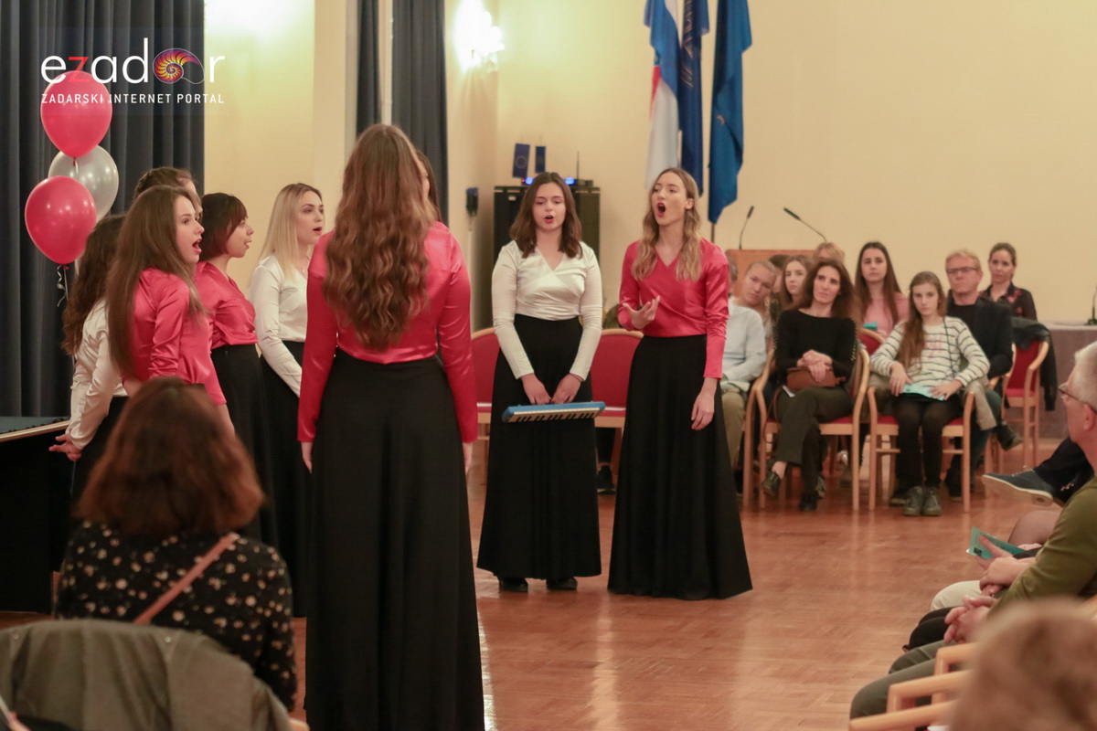 U Svečanoj dvorani Sveučilišta predstavljen CD-a klape Bersice U Svečanoj dvorani Sveučilišta predstavljen CD-a klape Bersice