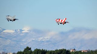 Vježbe pilota borbenih MIG-ova Vježbe pilota borbenih MIG-ova