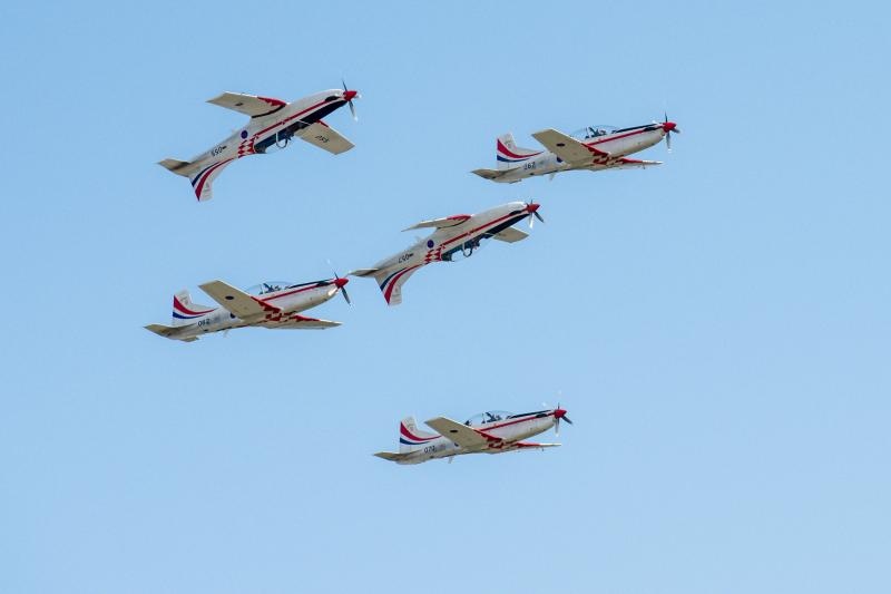 Akro skupina “Krila oluje” u novom sastavu predstavila novi letački program, Foto: Dino Stanin/PIXSELL