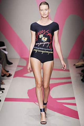 DKNY proljeće/ljeto 2010 (Moda.hr)